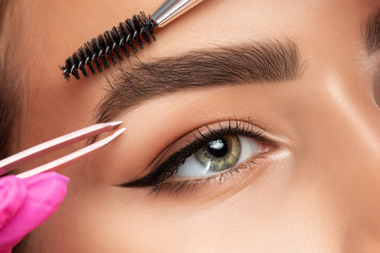 Bold Brows: The Latest Trends in Eyebrow Shaping and Styling