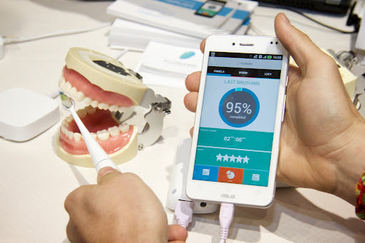 Smartphone Apps for Oral Health Tracking